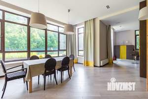 Коттедж 695м², 2-этажный, участок 35 сот.