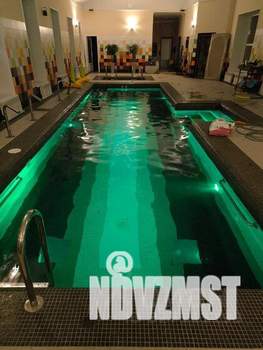 Дом 763м&sup2;, 3-этажный, посуточно, 