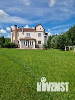 Дом 400м&sup2;, 2-этажный, посуточно, 