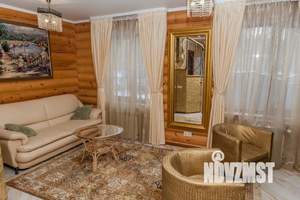 Дом 300м², 2-этажный, посуточно, 