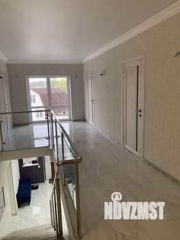 Дом 290м&sup2;, 2-этажный, на длительный срок, 