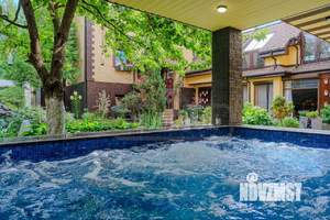 Дом 550м², 3-этажный, посуточно, 