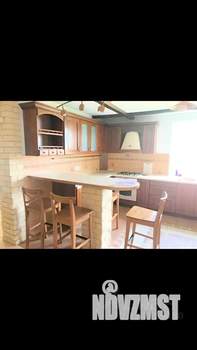 Дом 270м², 2-этажный, на длительный срок, 