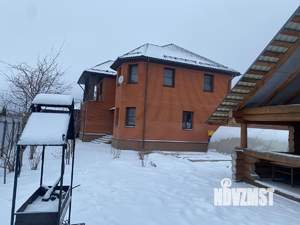 Дом 168м&sup2;, 3-этажный, на длительный срок, 