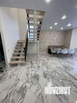 Дом 160м&sup2;, 2-этажный, на длительный срок, 