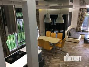 Дом 786м&sup2;, 2-этажный, посуточно, 