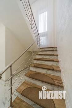 Дом 196м&sup2;, 2-этажный, на длительный срок, 