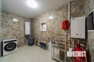 Дом 196м&sup2;, 2-этажный, на длительный срок, 