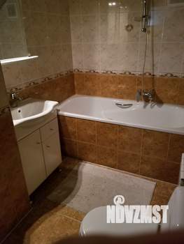 Коттедж 180м², 2-этажный, на длительный срок, 