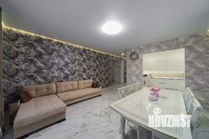 Дом 196м&sup2;, 2-этажный, на длительный срок, 