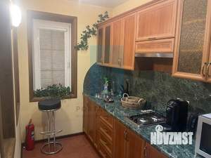 Дом 70м², 2-этажный, на длительный срок, 