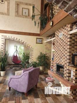 Коттедж 200м&sup2;, 2-этажный, на длительный срок, 