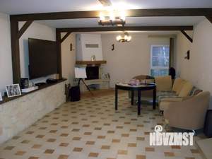 Дом 270м², 2-этажный, на длительный срок, 