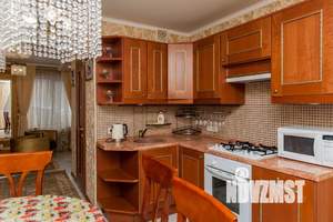 Дом 300м², 2-этажный, посуточно, 