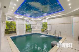 Дом 820м&sup2;, 3-этажный, посуточно, 