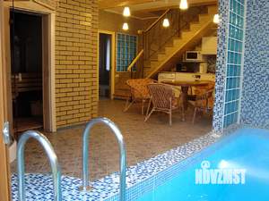 Дом 315м&sup2;, 2-этажный, посуточно, 