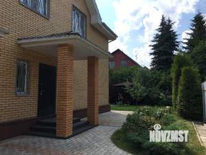 Дом 200м², 2-этажный, на длительный срок, 