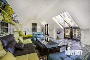 Дом 600м&sup2;, 3-этажный, посуточно, 