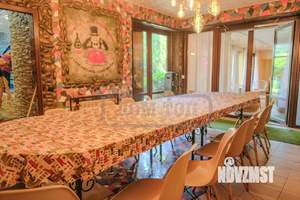 Дом 550м², 3-этажный, посуточно, 