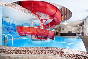 Дом 550м&sup2;, 3-этажный, посуточно, 