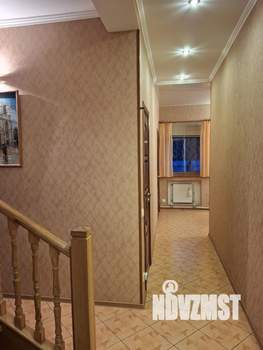 Дом 250м&sup2;, 3-этажный, посуточно, 