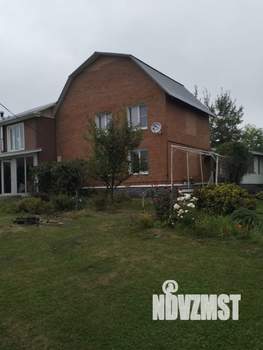 Коттедж 300м&sup2;, 3-этажный, на длительный срок, 