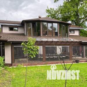 Дом 250м&sup2;, 2-этажный, посуточно, 