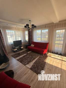 Коттедж 180м&sup2;, 2-этажный, на длительный срок, 