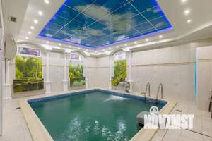 Дом 820м&sup2;, 3-этажный, посуточно, 