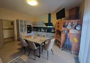 Дом 341м², 2-этажный, на длительный срок, 