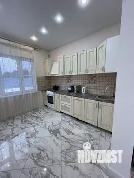 Дом 160м&sup2;, 2-этажный, на длительный срок, 