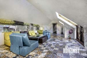 Дом 600м&sup2;, 3-этажный, посуточно, 