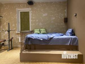 Дом 168м&sup2;, 3-этажный, на длительный срок, 