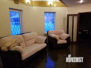 Коттедж 180м², 2-этажный, на длительный срок, 