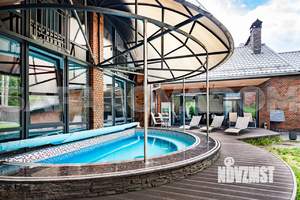 Дом 550м&sup2;, 3-этажный, посуточно, 