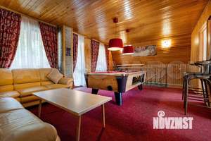 Дом 300м&sup2;, 2-этажный, посуточно, 