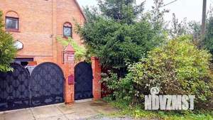 Коттедж 280м&sup2;, 2-этажный, на длительный срок, 