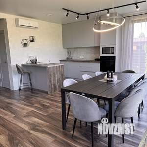 Дом 170м², 2-этажный, на длительный срок, 