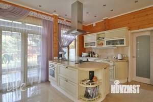 Коттедж 547м&sup2;, 2-этажный, на длительный срок, 