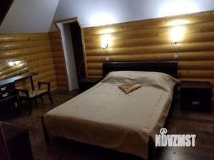 Коттедж 180м², 2-этажный, на длительный срок, 