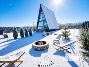 Дом 64м&sup2;, 2-этажный, посуточно, 