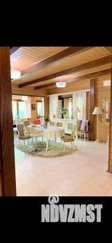 Дом 300м&sup2;, 2-этажный, на длительный срок, 