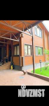 Дом 300м&sup2;, 2-этажный, на длительный срок, 