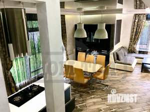 Дом 550м&sup2;, 2-этажный, посуточно, 