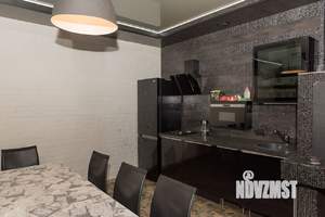 Дом 756м&sup2;, 3-этажный, посуточно, 