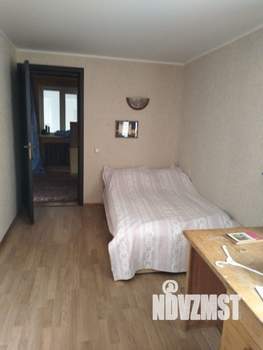 Коттедж 300м&sup2;, 3-этажный, на длительный срок, 