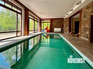 Дом 500м&sup2;, 3-этажный, посуточно, 