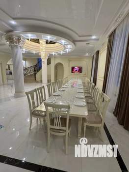 Дом 550м&sup2;, 2-этажный, посуточно, 