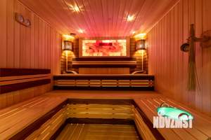 Дом 820м&sup2;, 3-этажный, посуточно, 