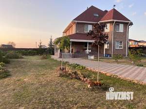 Дом 310м&sup2;, 3-этажный, посуточно, 